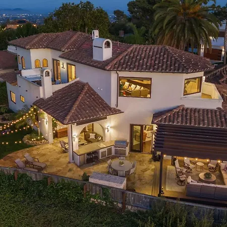 Timeless Spanish Villa With Panoramic Ocean Views